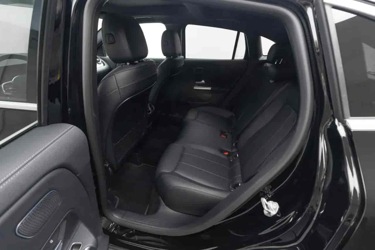 MERCEDES-BENZ GLA-Class - 8