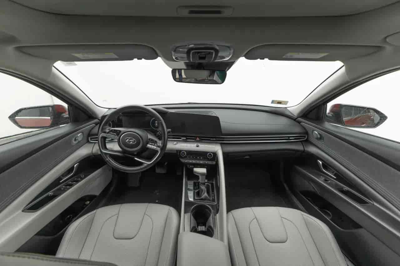 HYUNDAI Elantra - 9