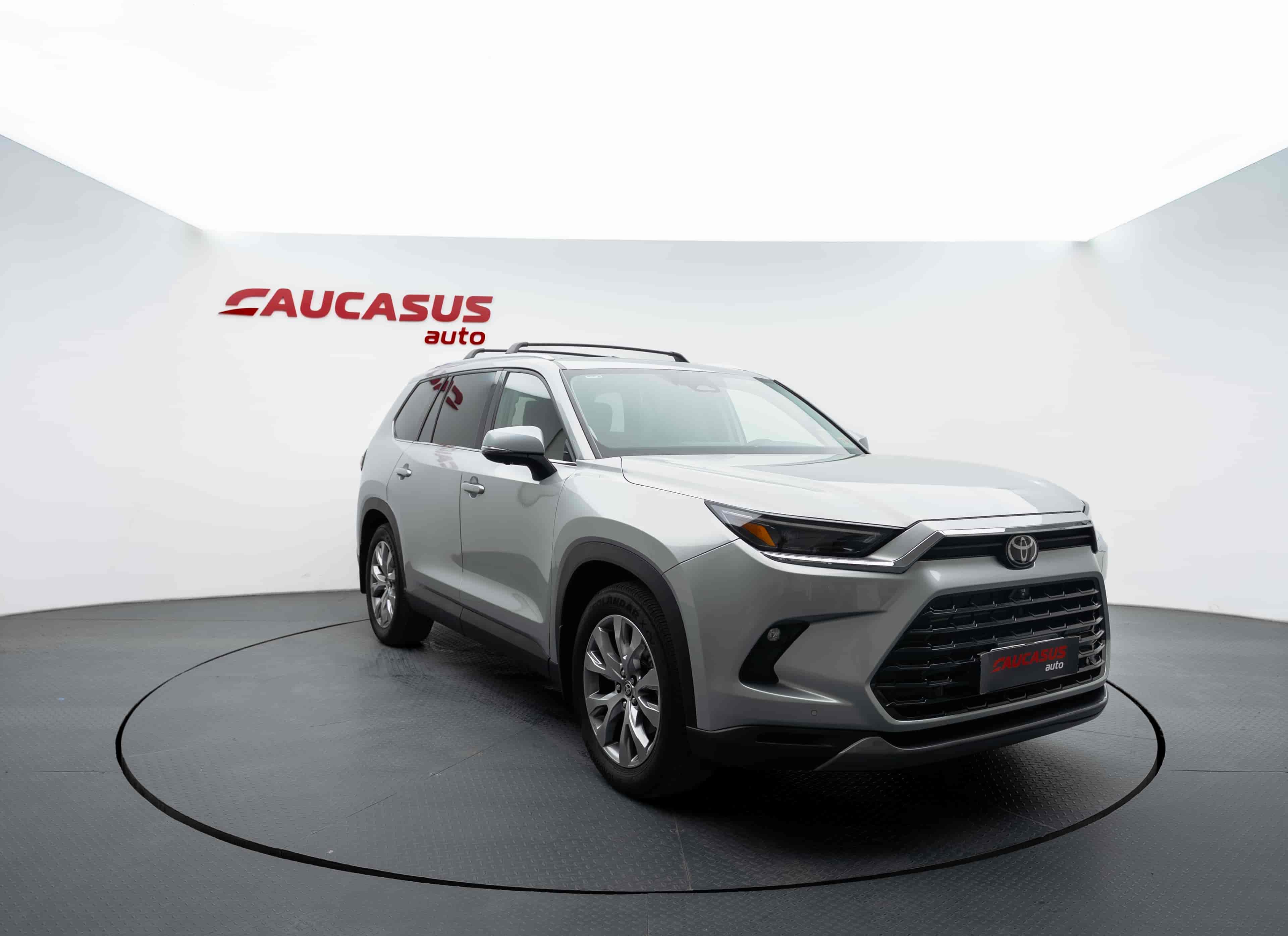 TOYOTA Grand Highlander - 3