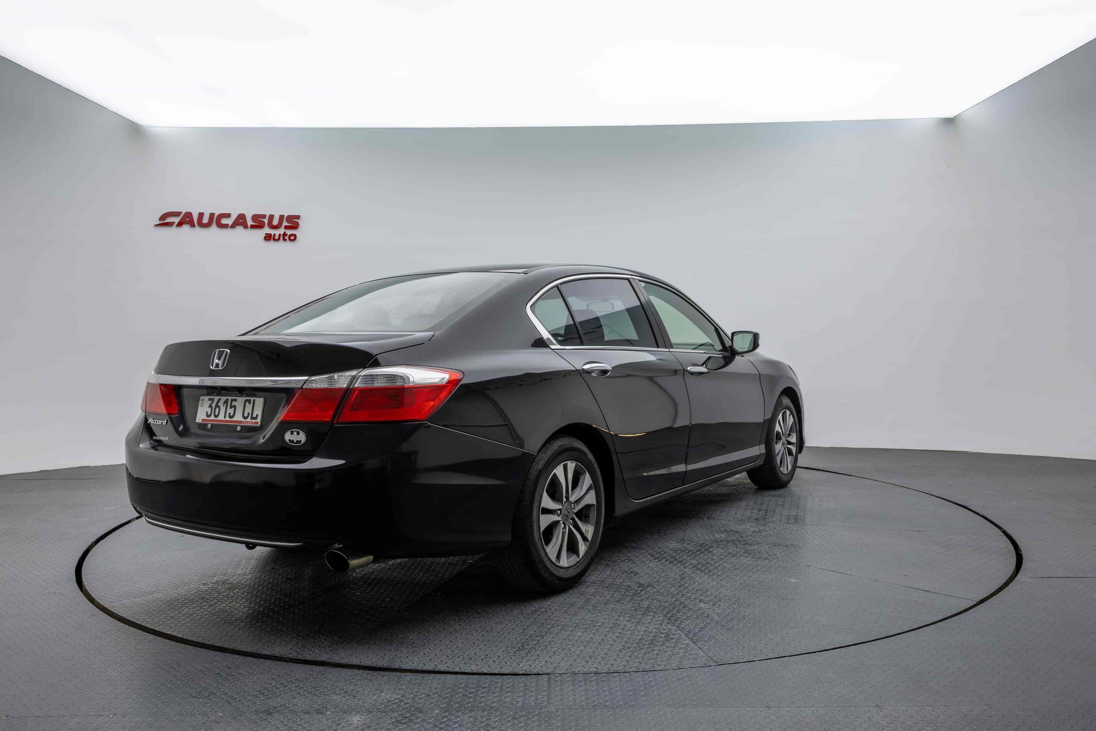 HONDA Accord - 6