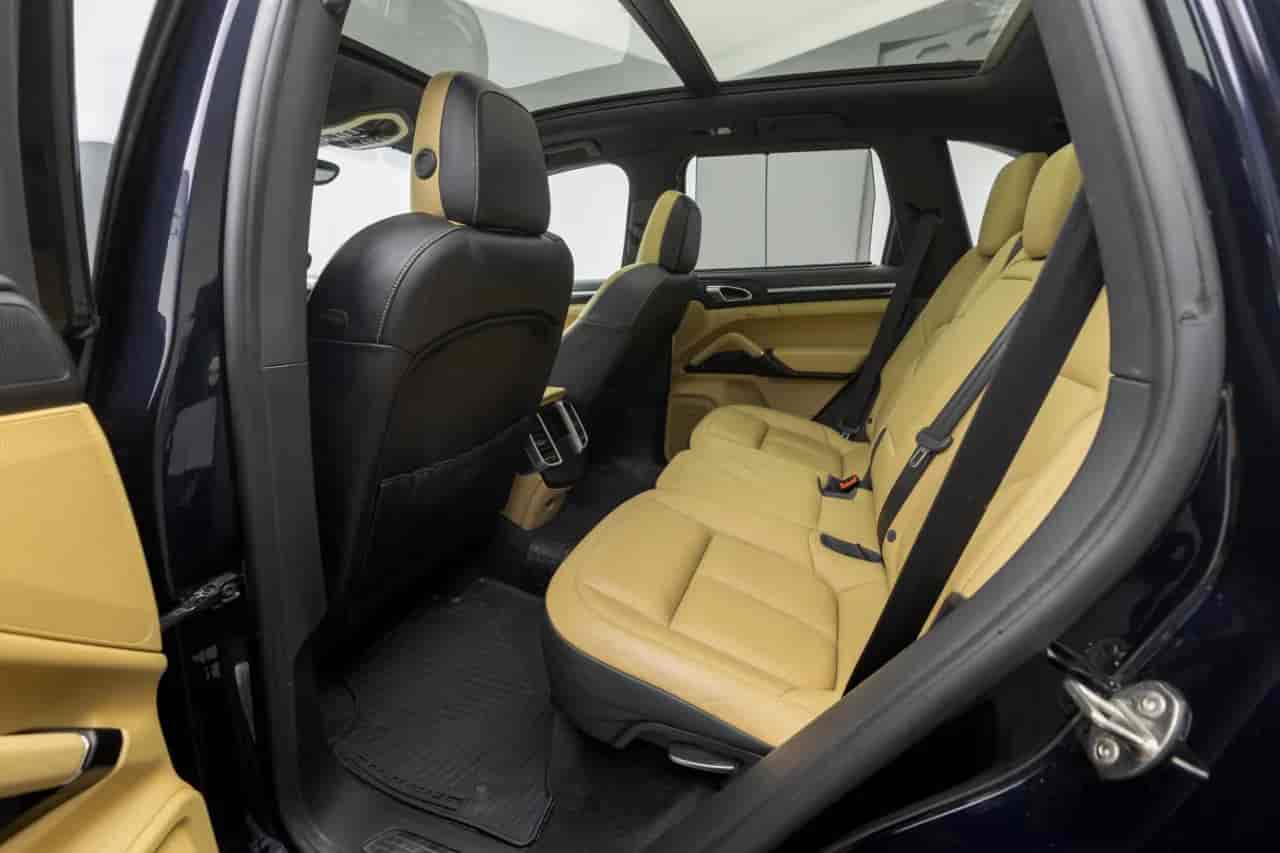 PORSCHE Cayenne - 8