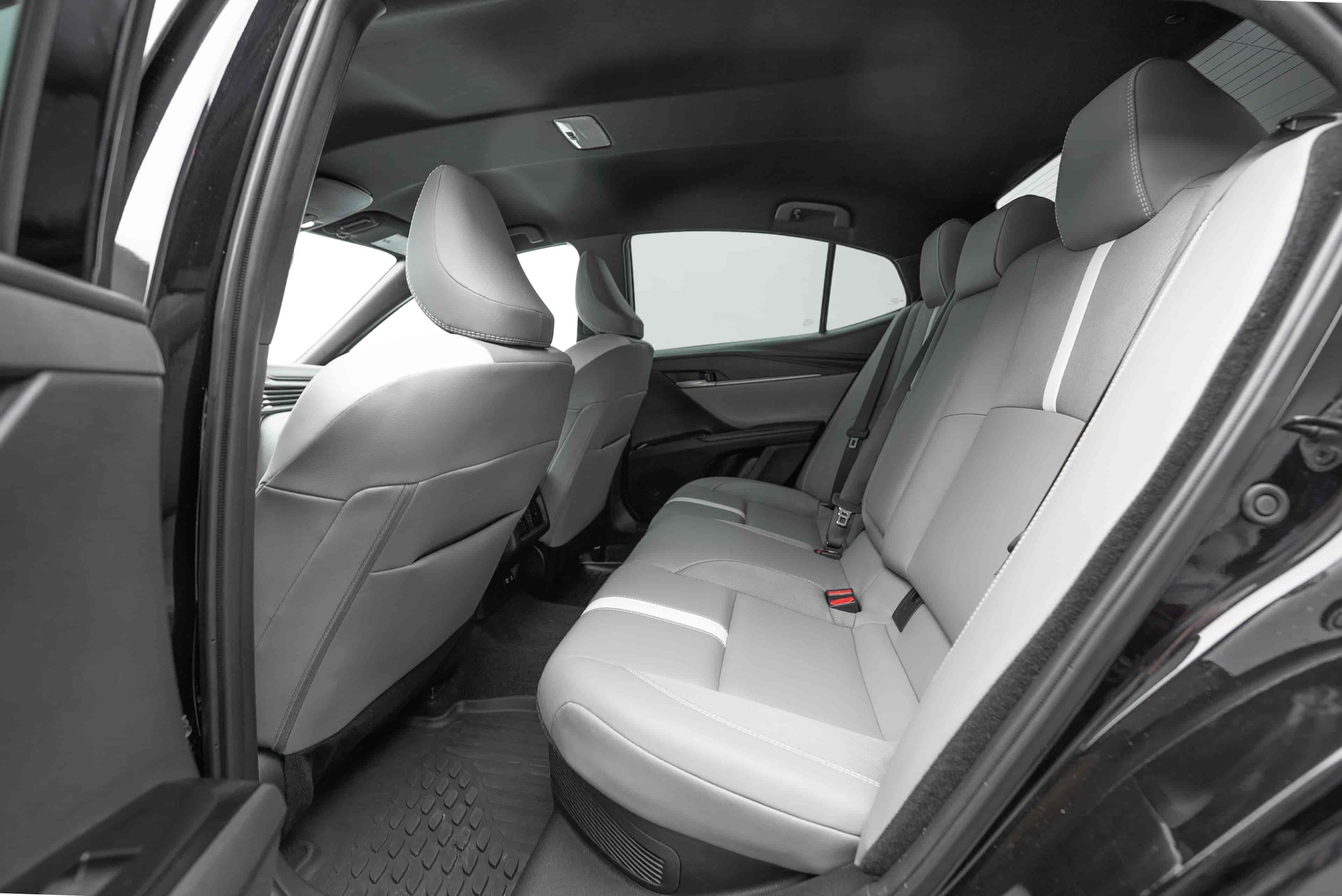 TOYOTA Camry - 8