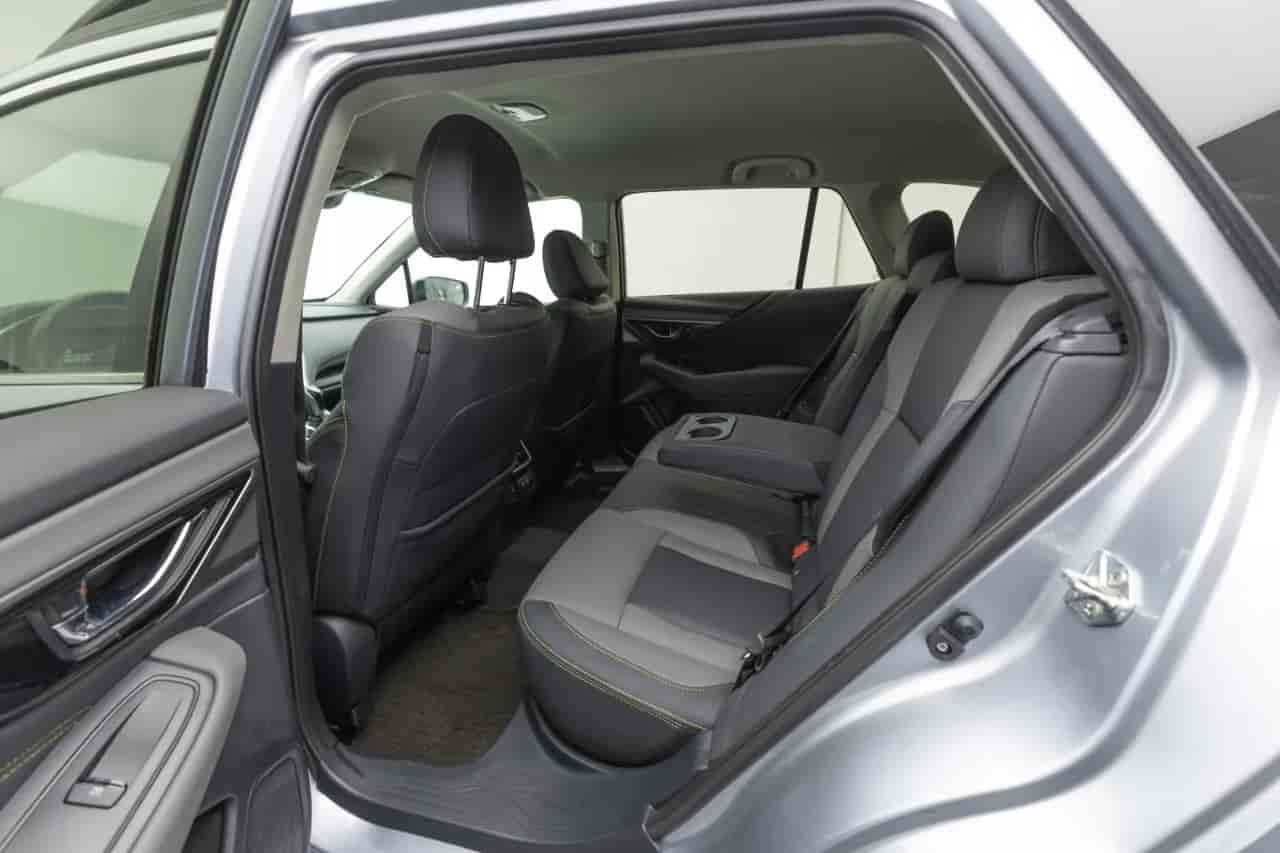 SUBARU Outback - 8