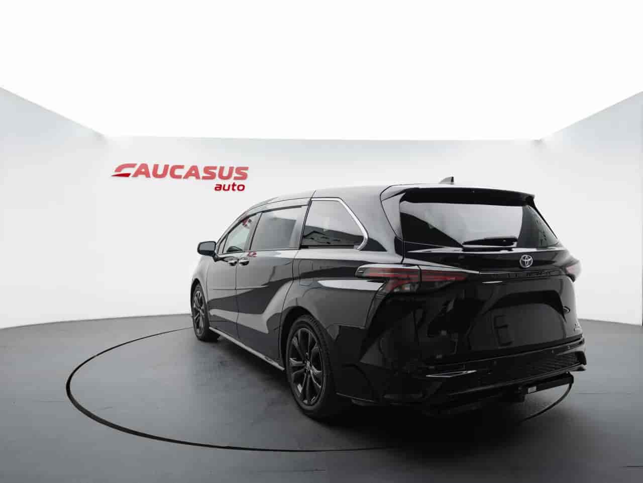 TOYOTA Sienna - 6