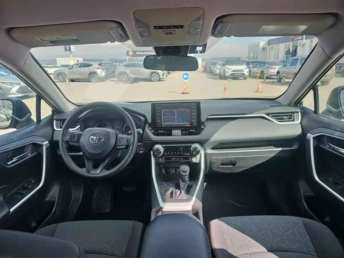 TOYOTA RAV4 - 6