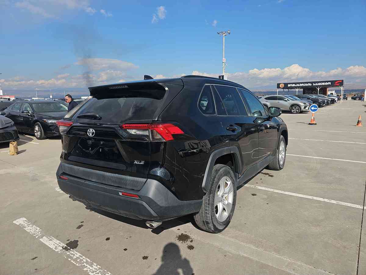 TOYOTA RAV4 - 7
