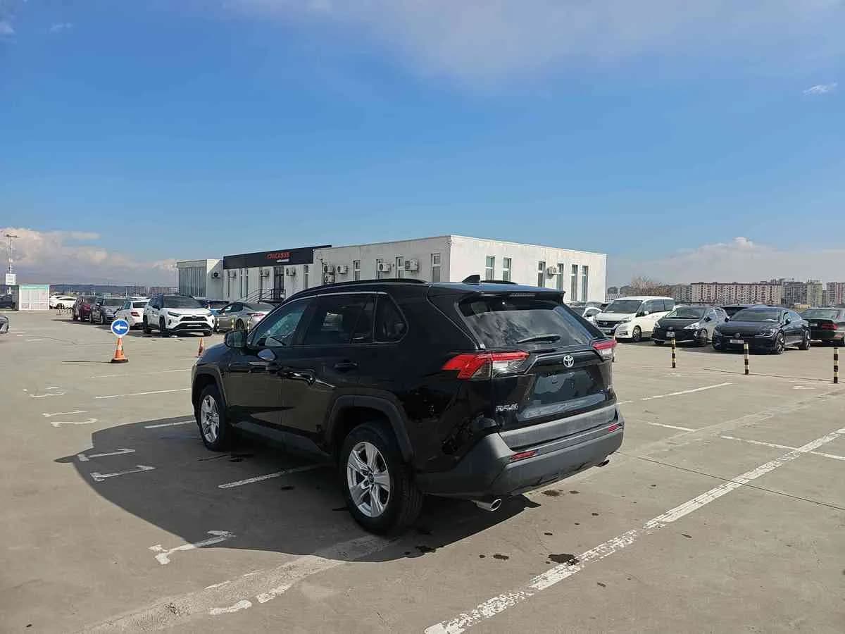 TOYOTA RAV4 - 9