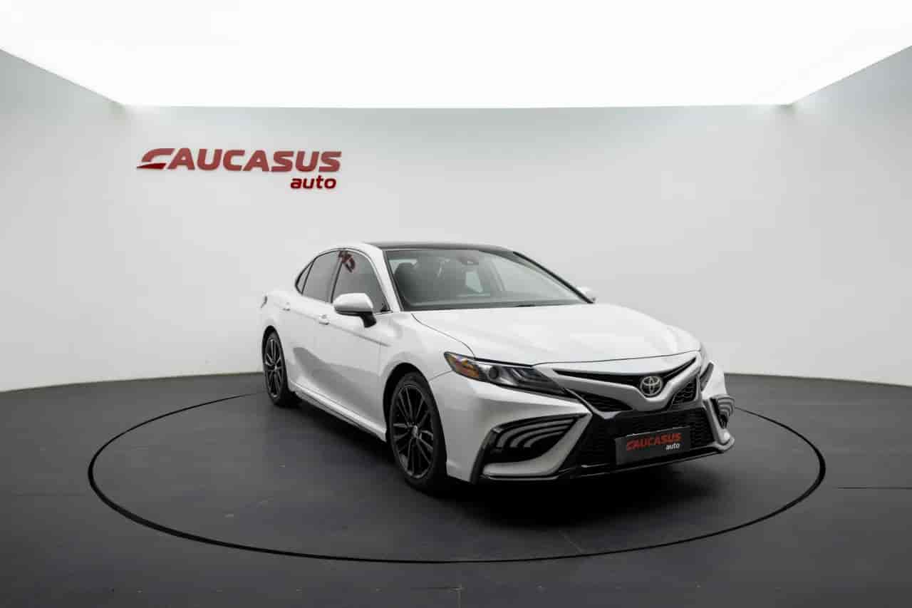 TOYOTA Camry - 3