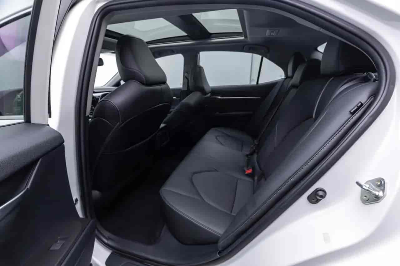 TOYOTA Camry - 8