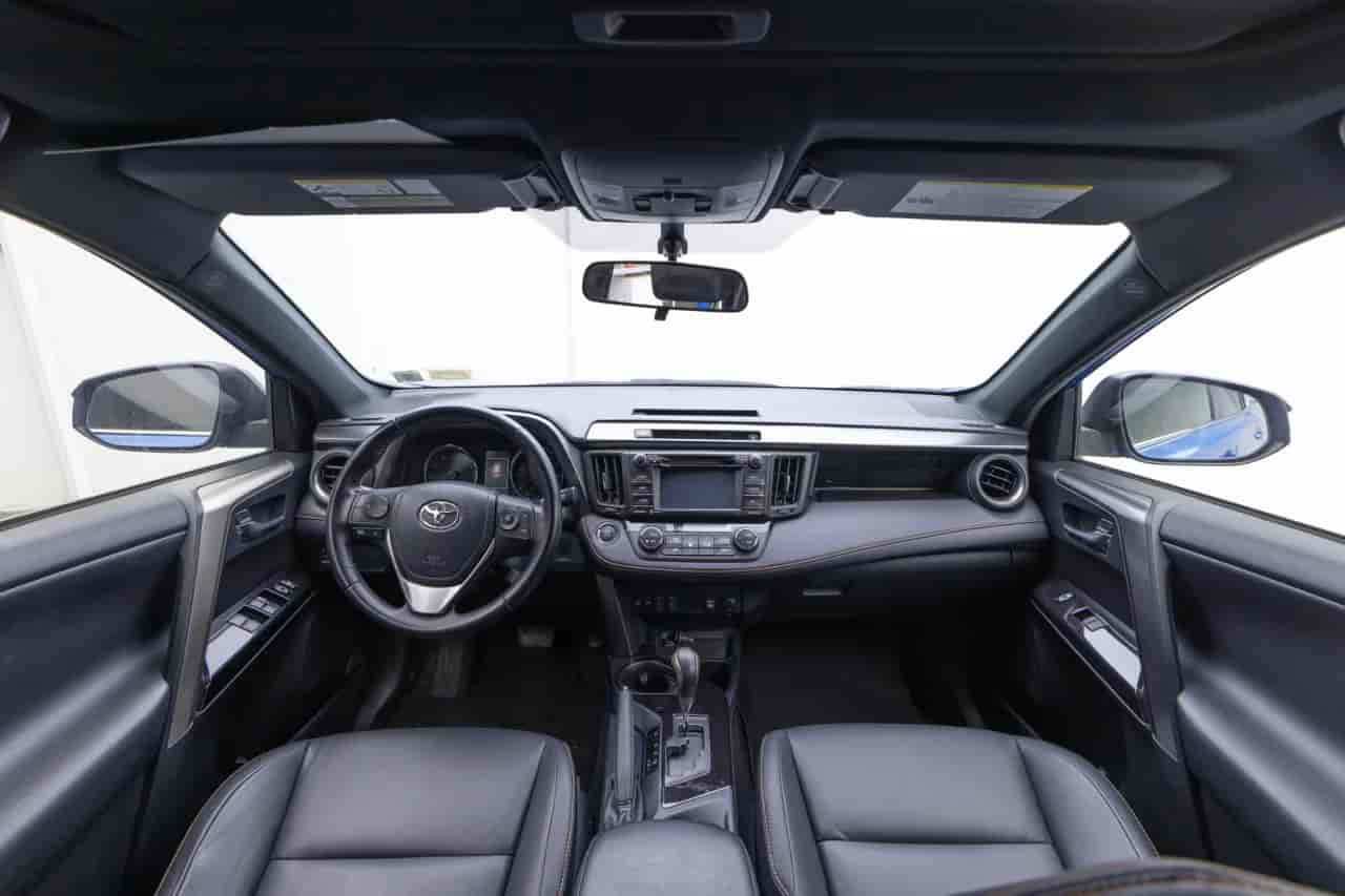 TOYOTA RAV4 - 9