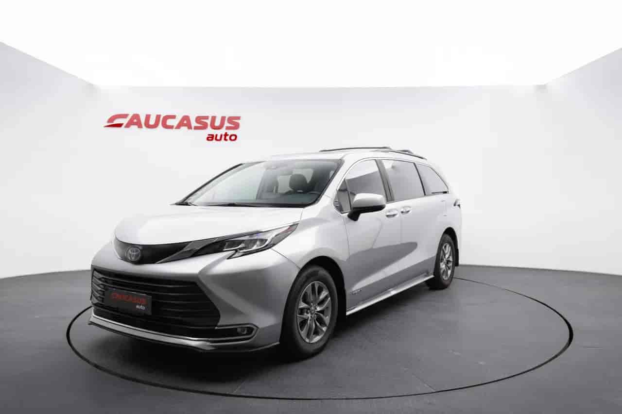 TOYOTA Sienna - 1