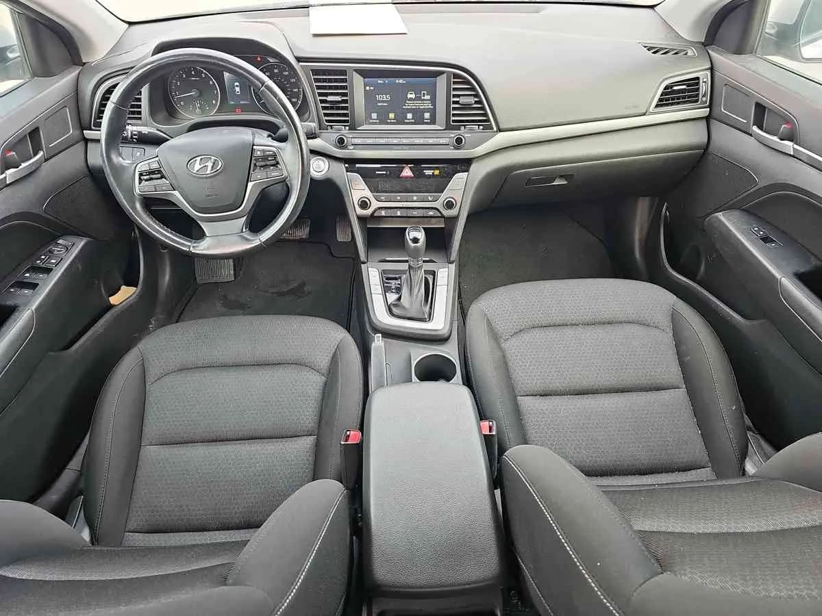 HYUNDAI Elantra - 8