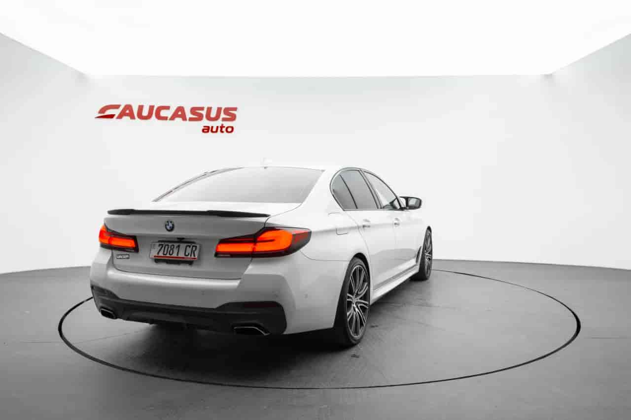 BMW 540i - 4