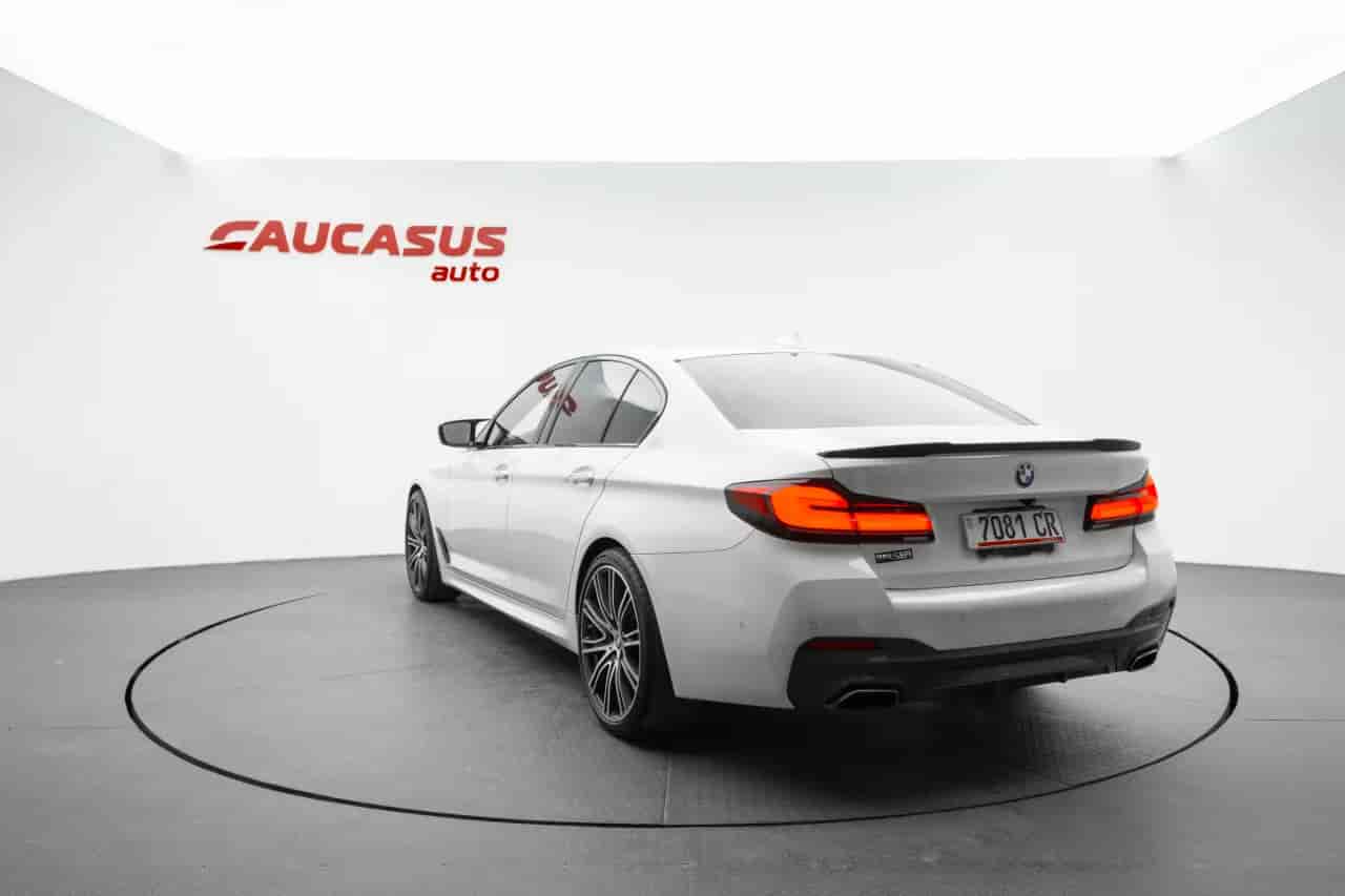 BMW 540i - 6