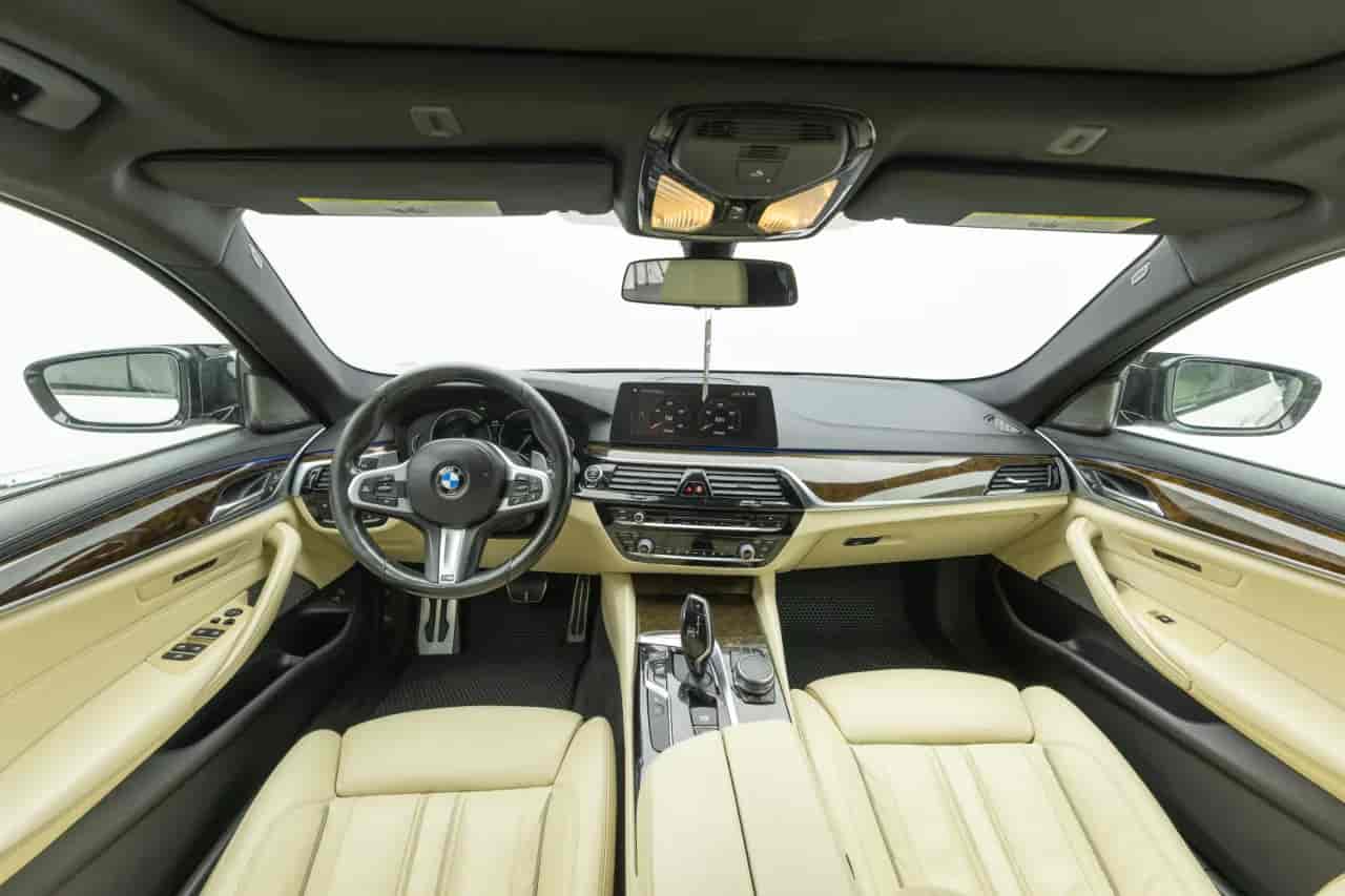 BMW 540i - 9