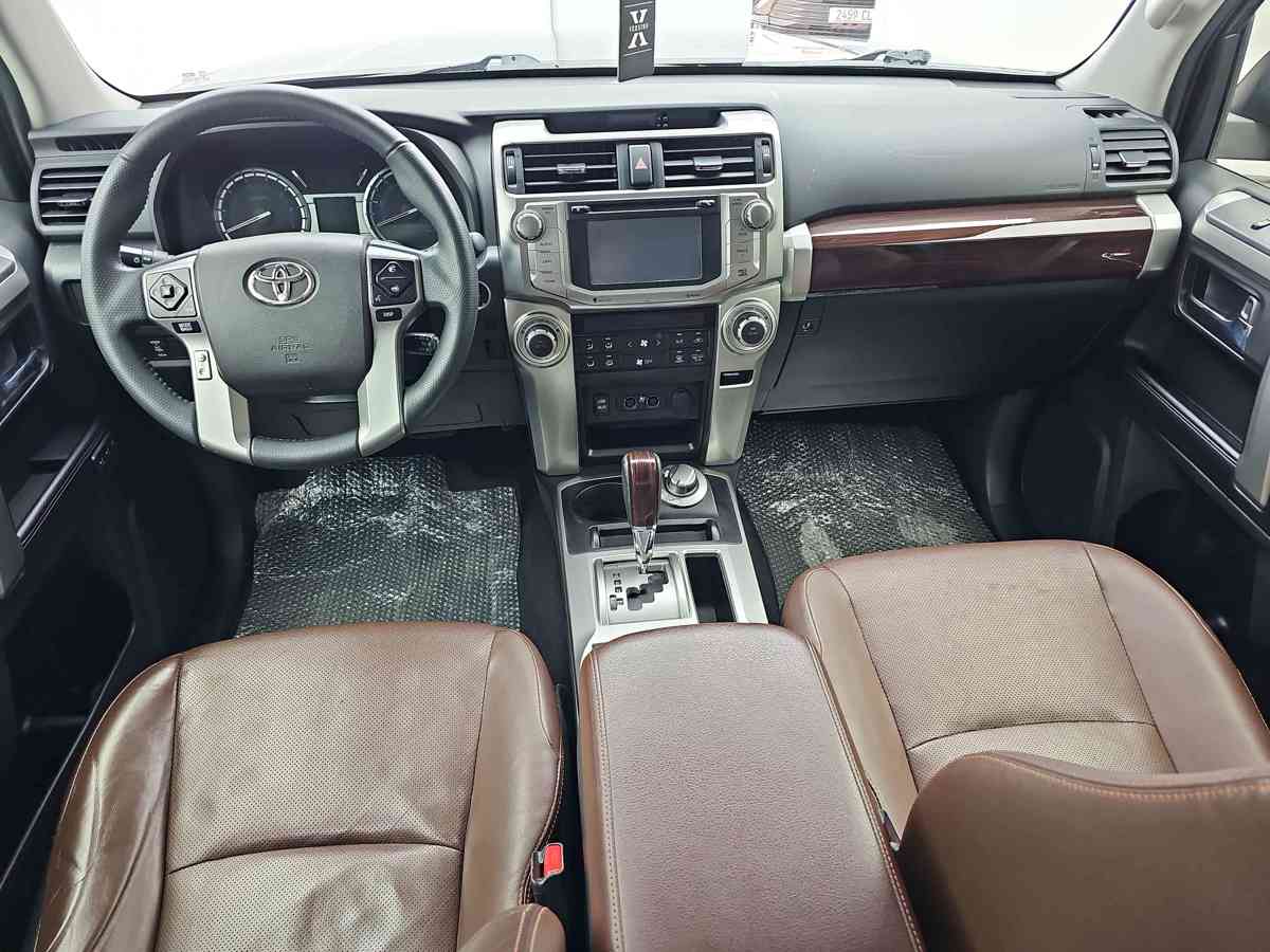 TOYOTA 4Runner - 8