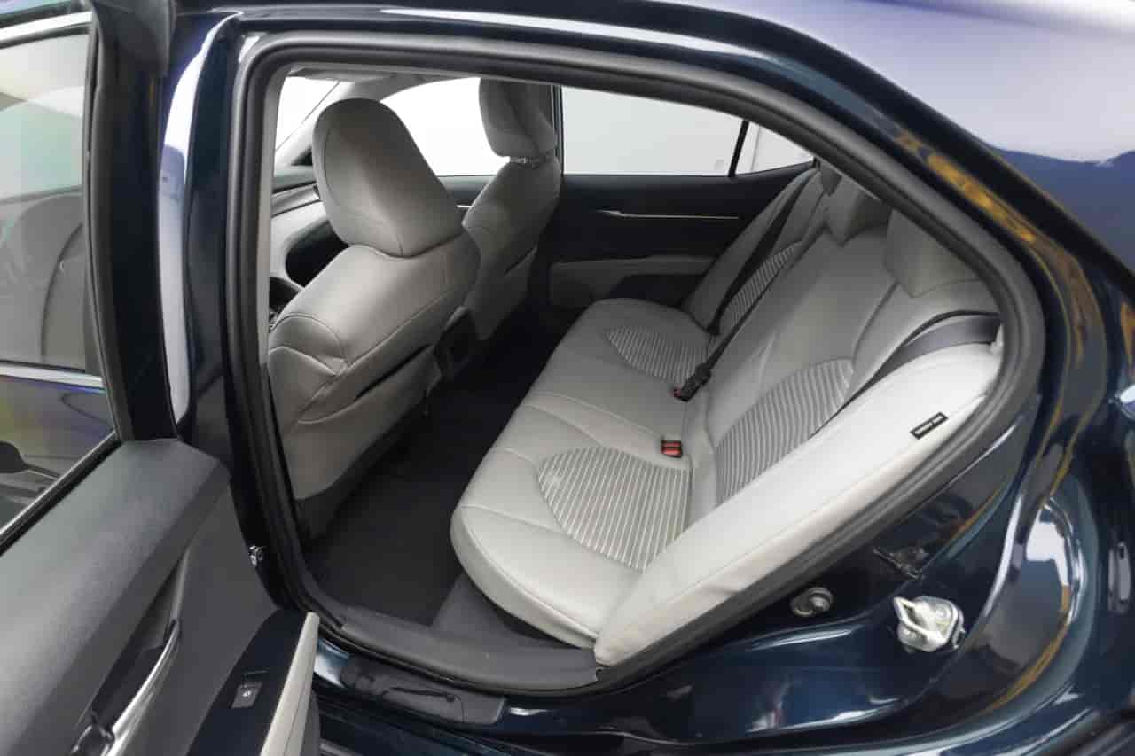 TOYOTA Camry - 8