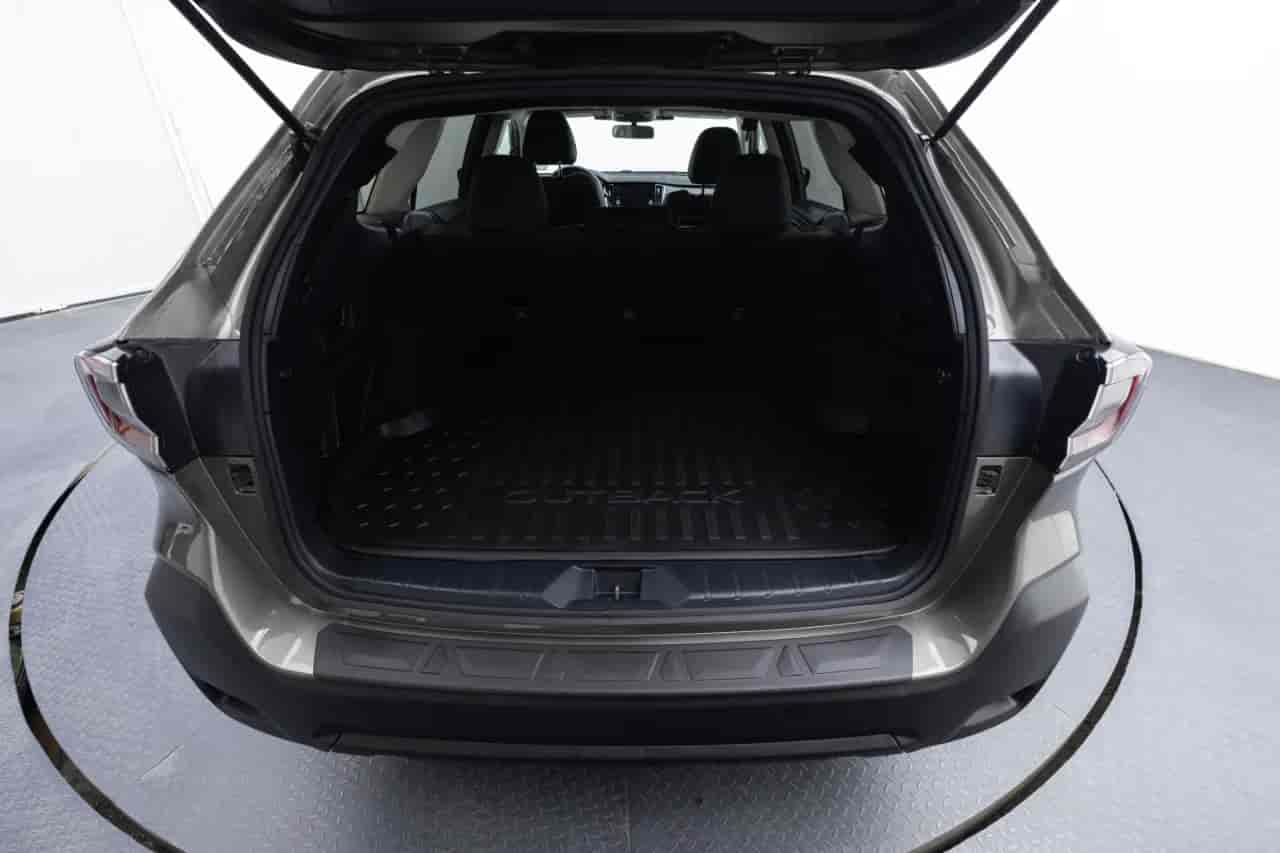 SUBARU Outback - 7