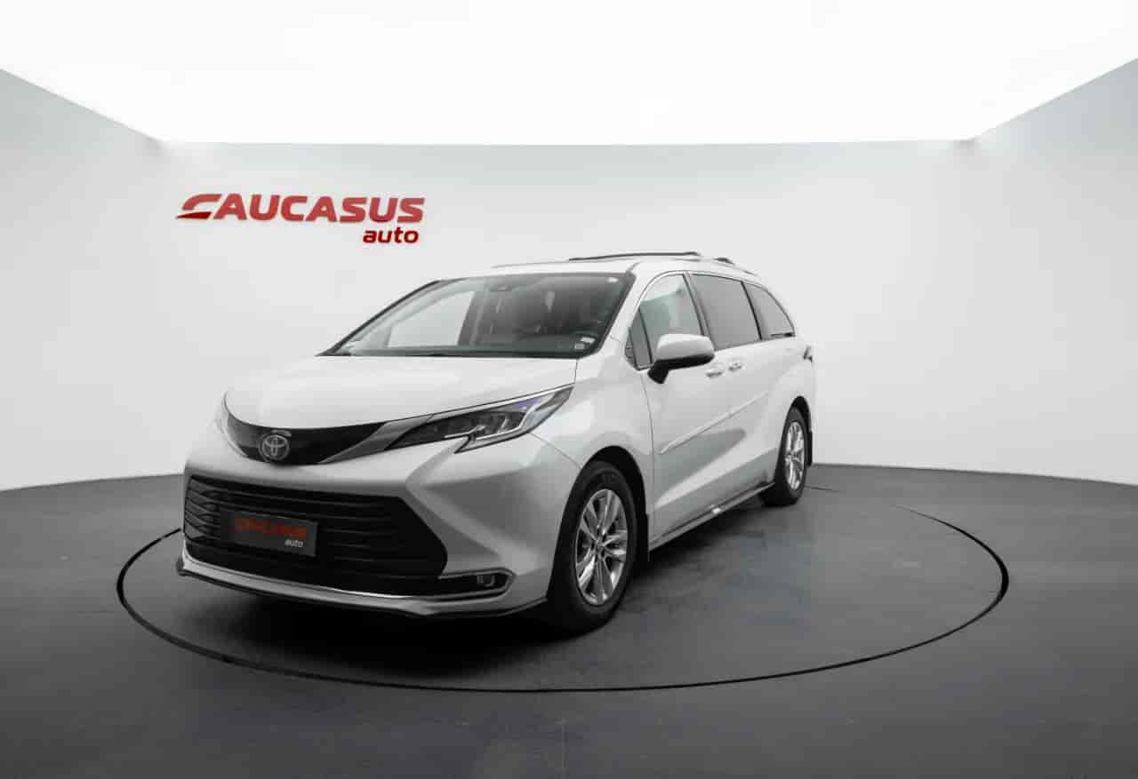 TOYOTA Sienna - 1