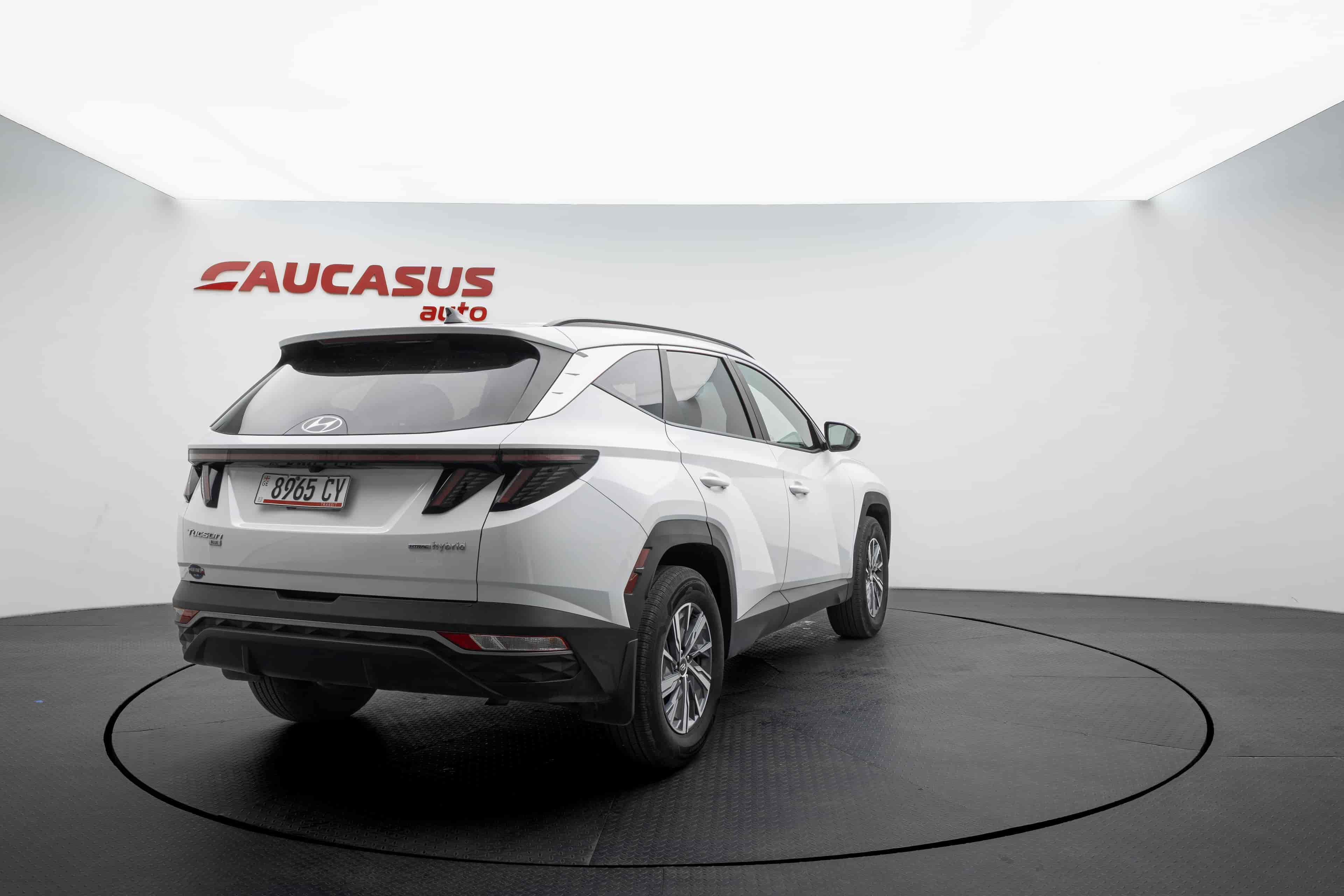 HYUNDAI Tucson - 5
