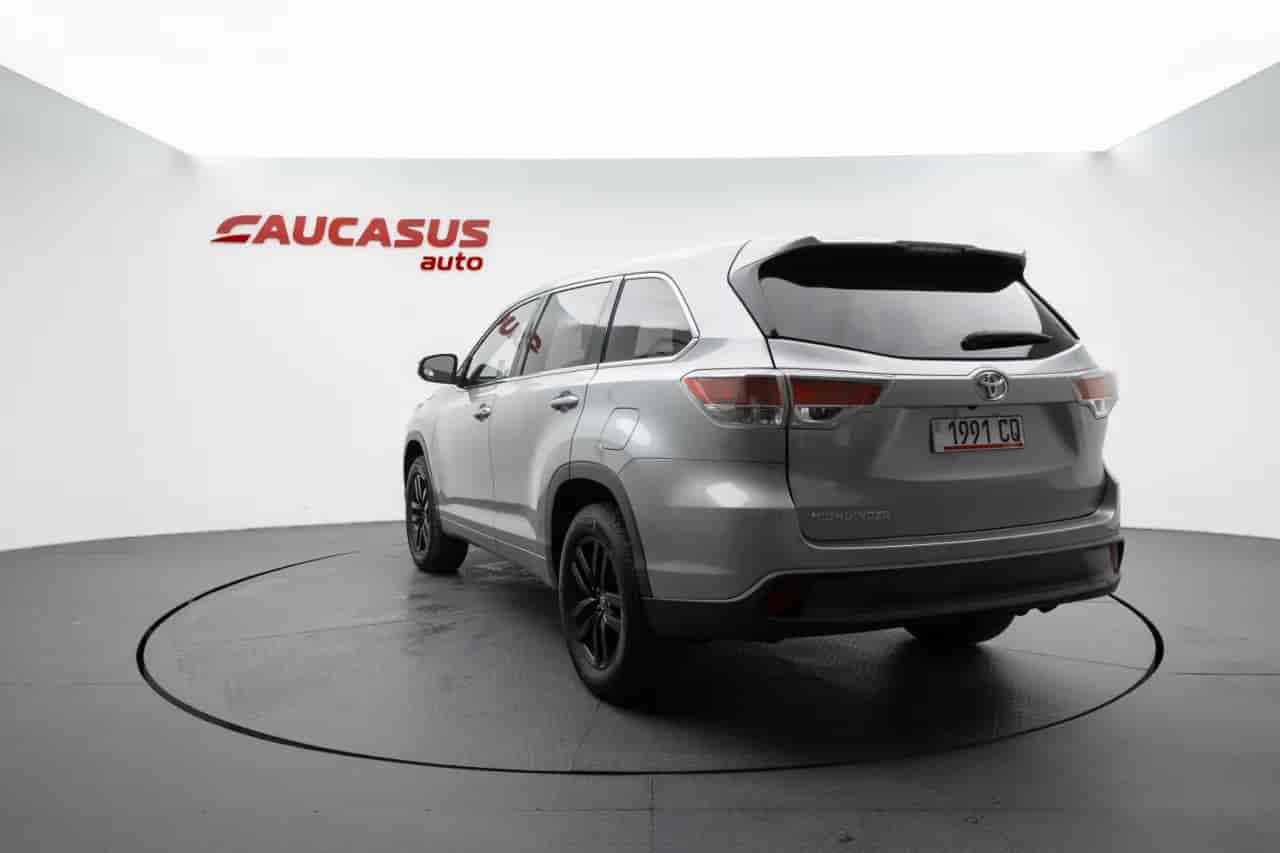 TOYOTA Highlander - 6