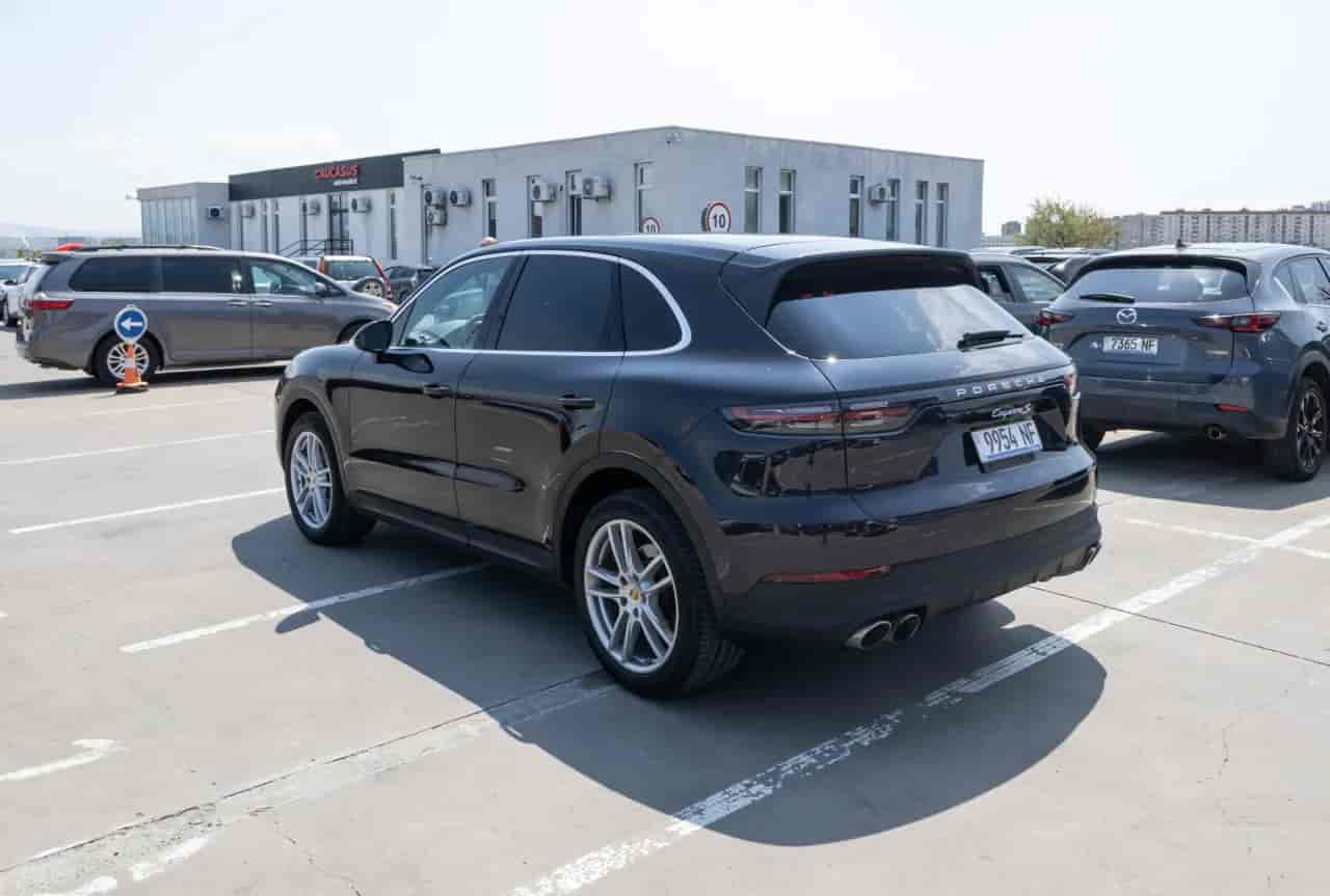 PORSCHE Cayenne - 9