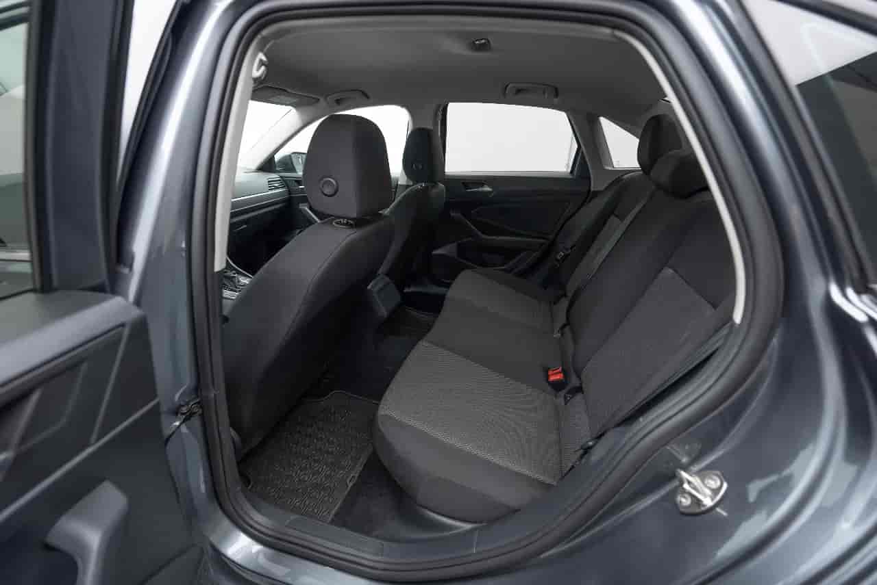 VOLKSWAGEN Jetta - 8