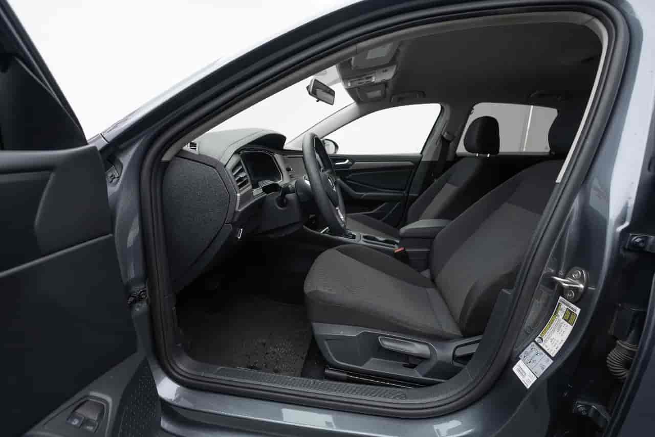 VOLKSWAGEN Jetta - 10