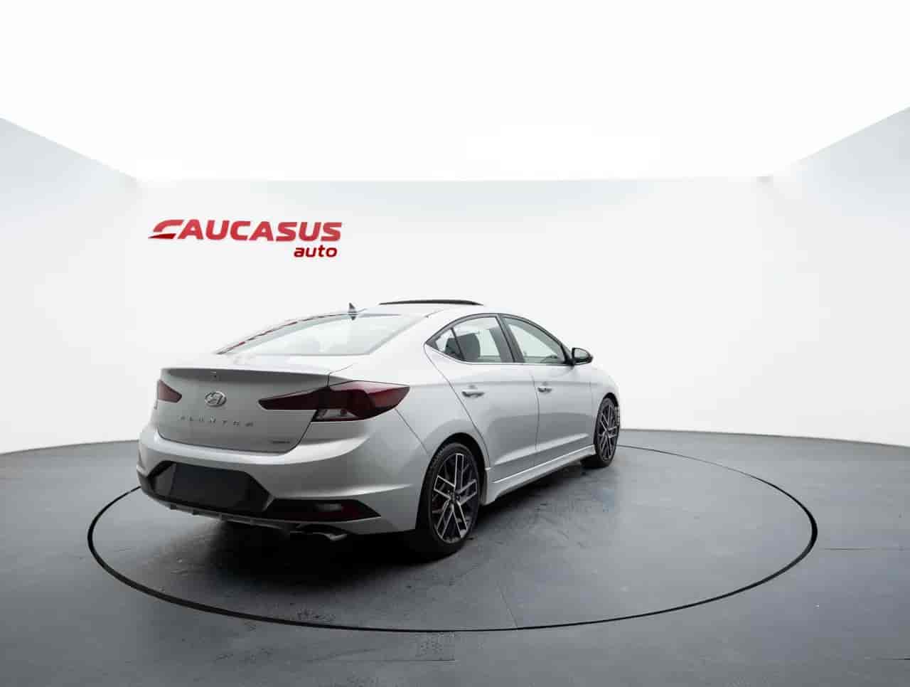 HYUNDAI Elantra - 4