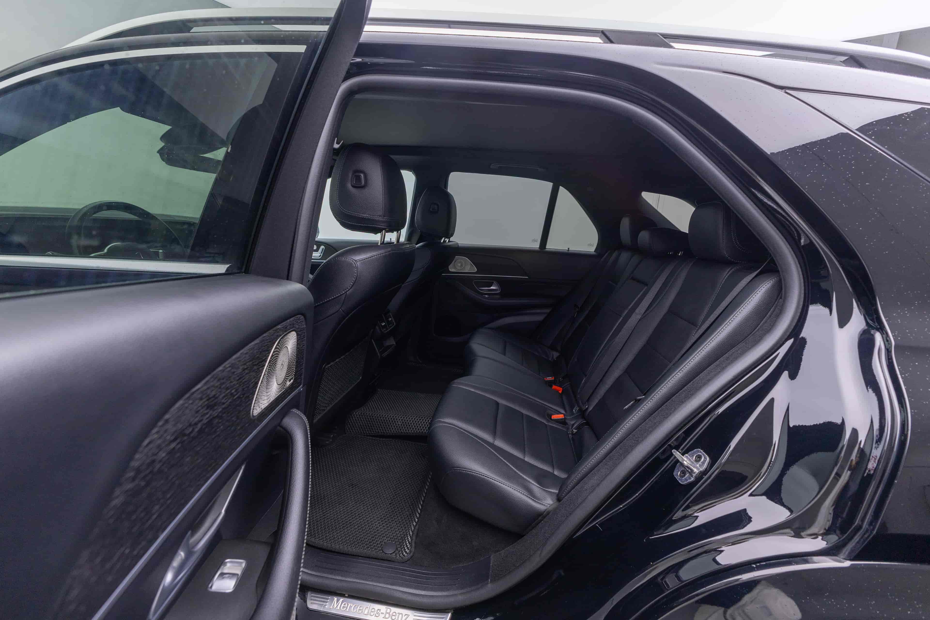 MERCEDES-BENZ E-Class - 8