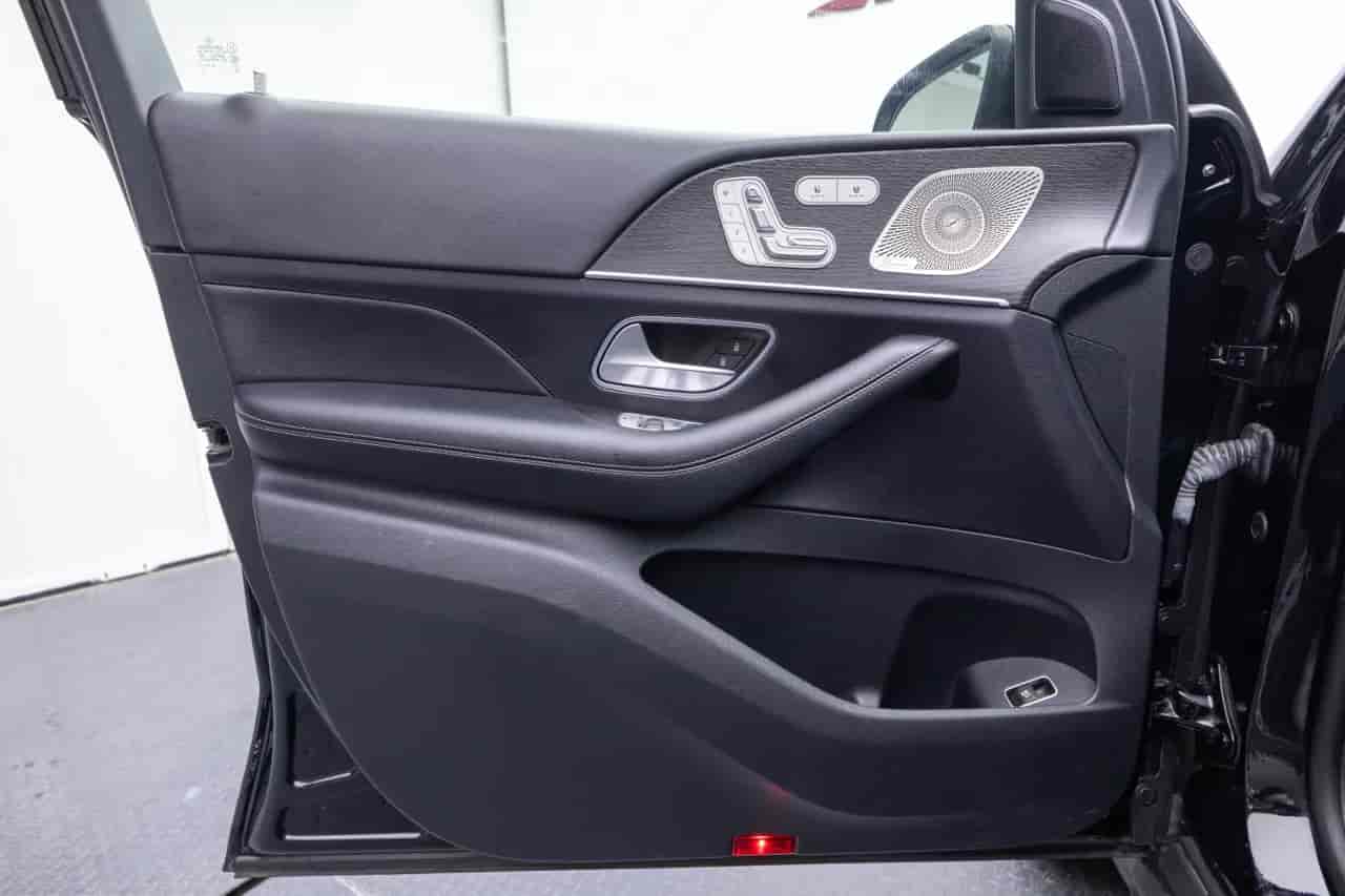 MERCEDES-BENZ E-Class - 10
