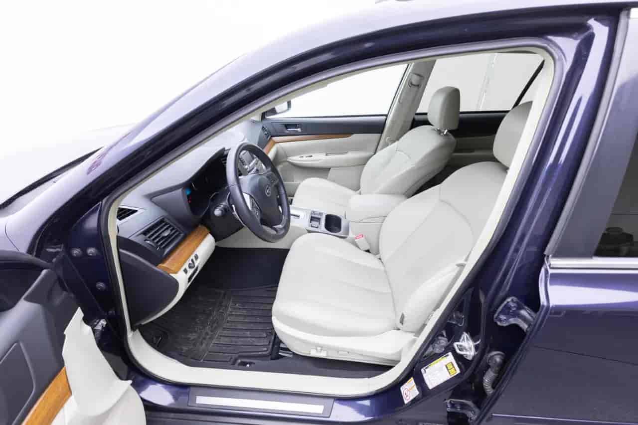 SUBARU Outback - 10