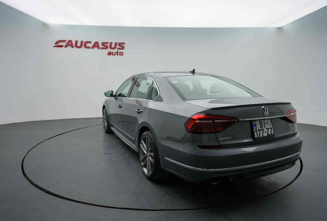 VOLKSWAGEN Passat - 6