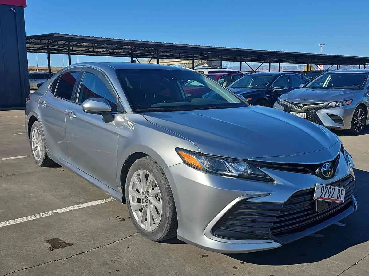 TOYOTA Camry - 3