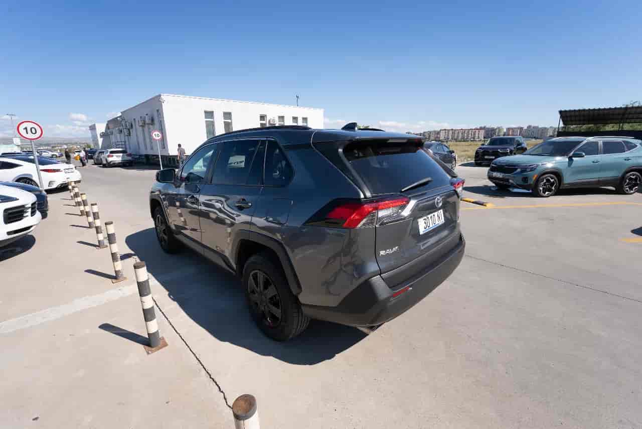TOYOTA RAV4 - 6