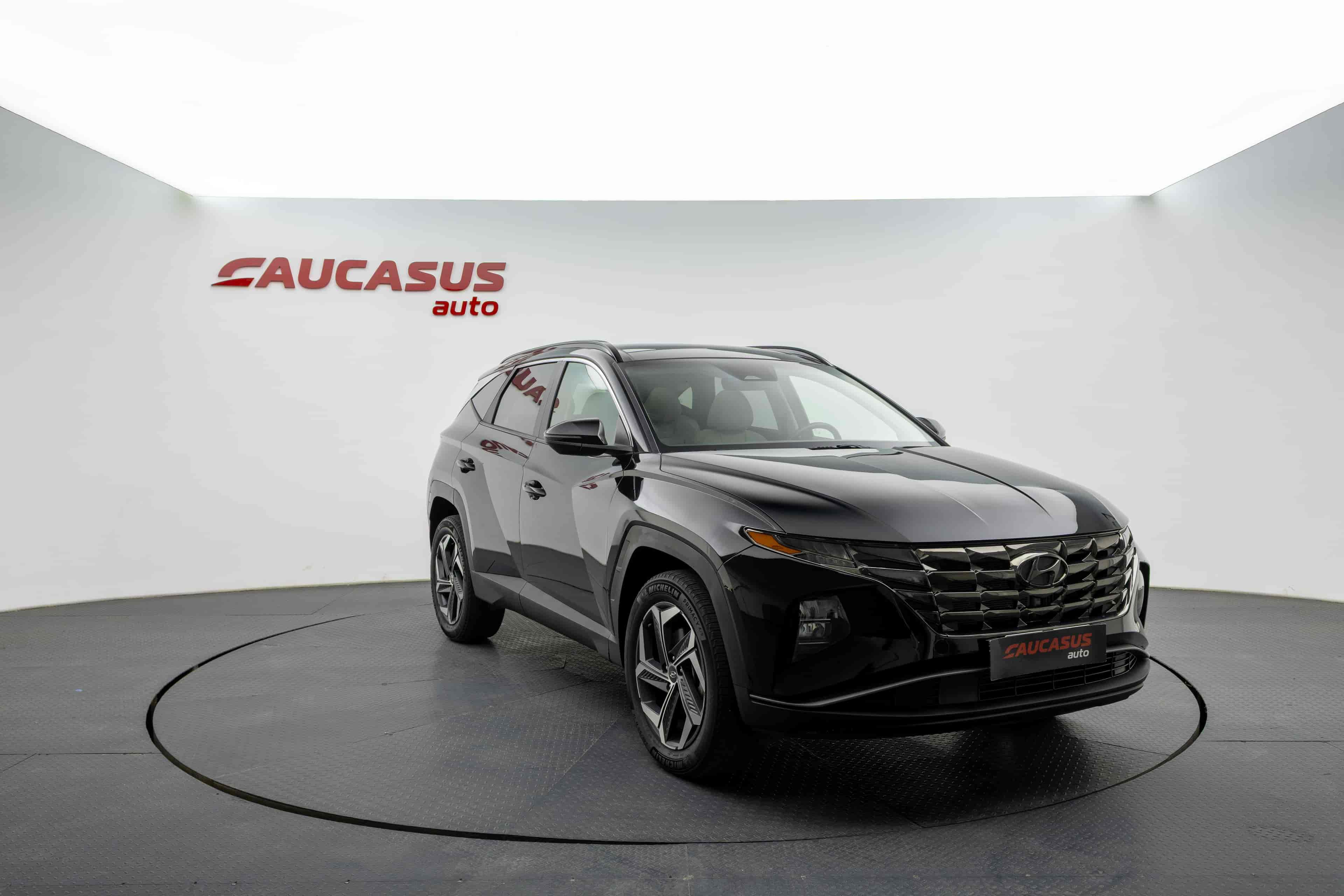 HYUNDAI Tucson - 3