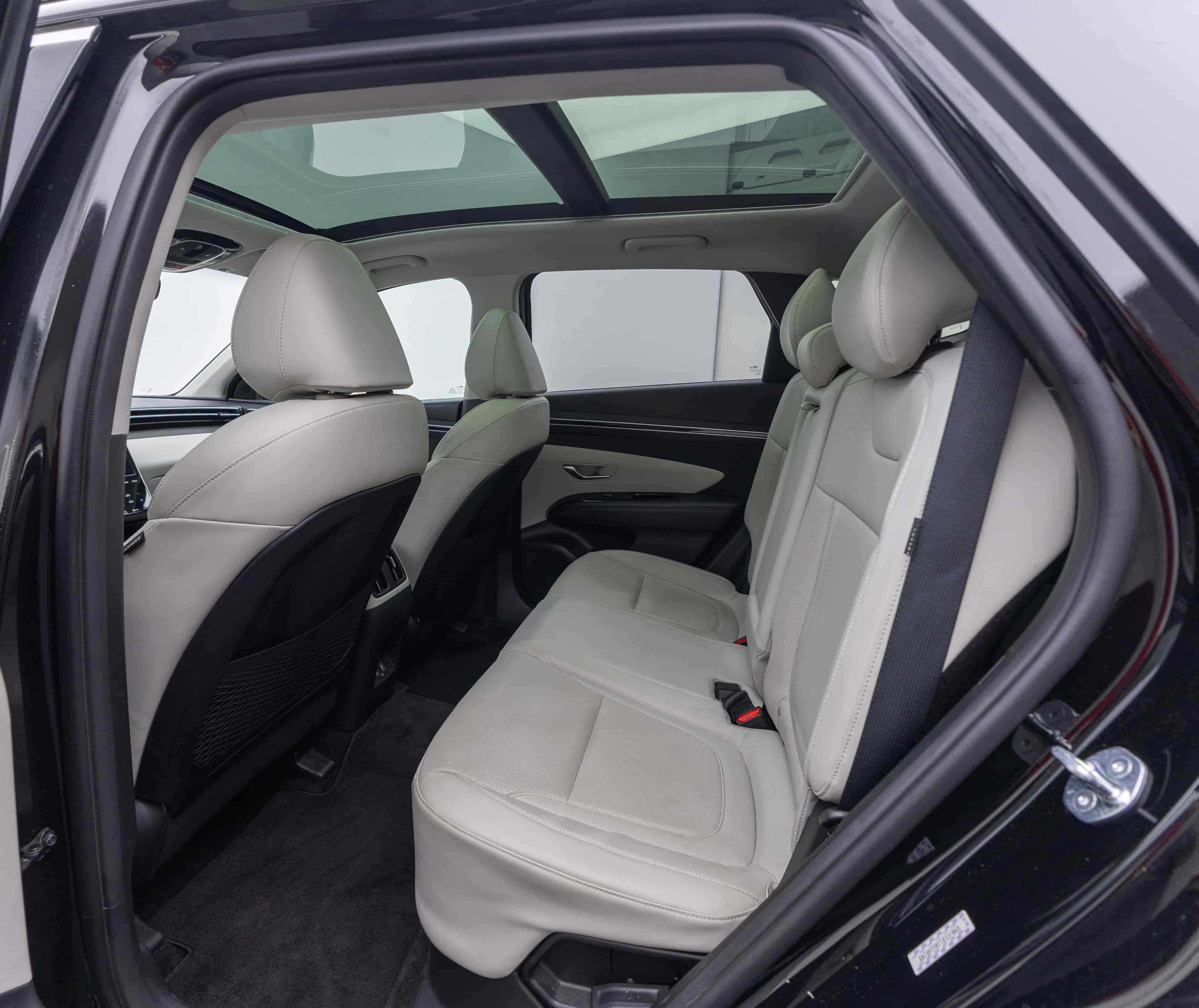HYUNDAI Tucson - 8