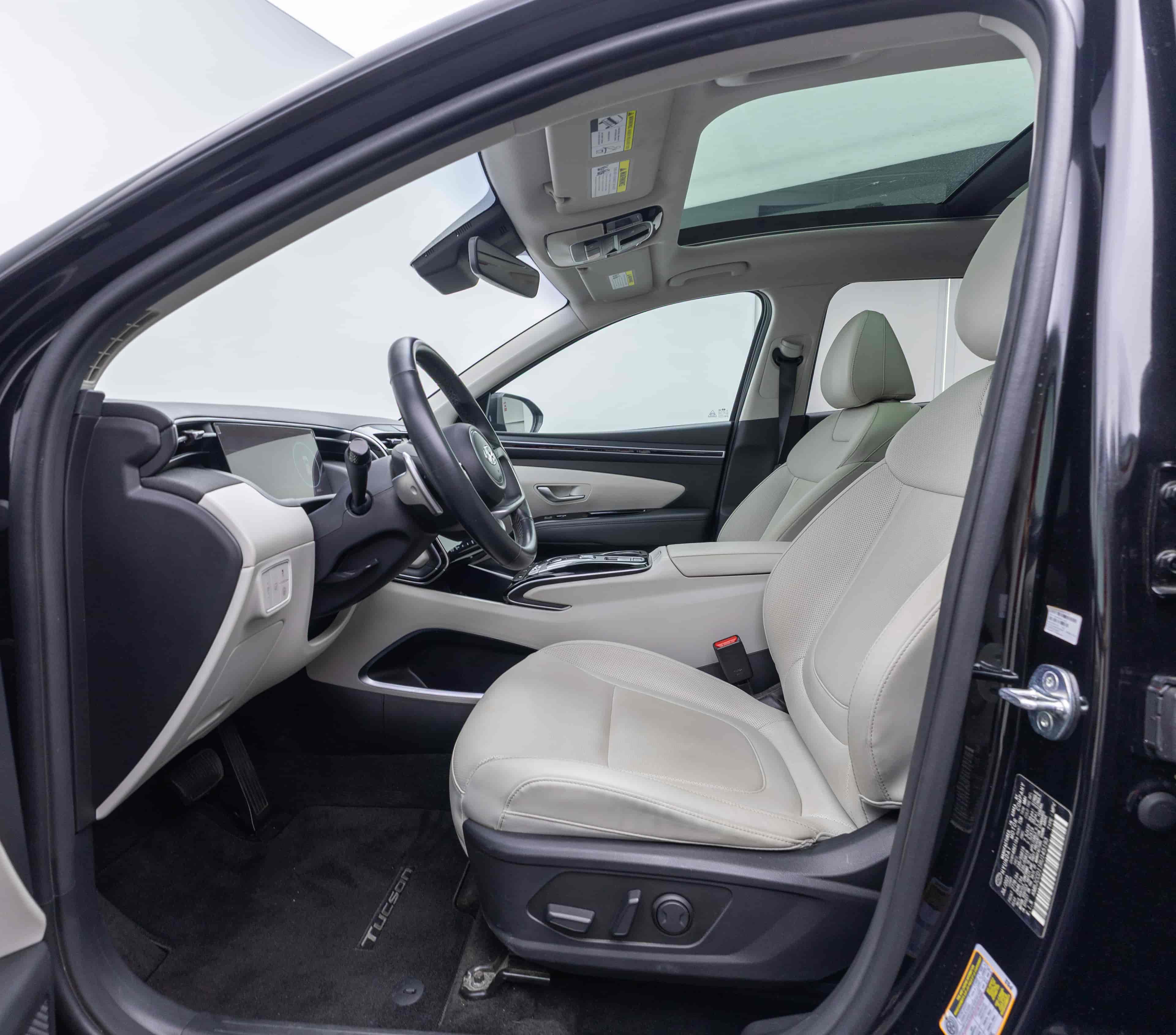 HYUNDAI Tucson - 10