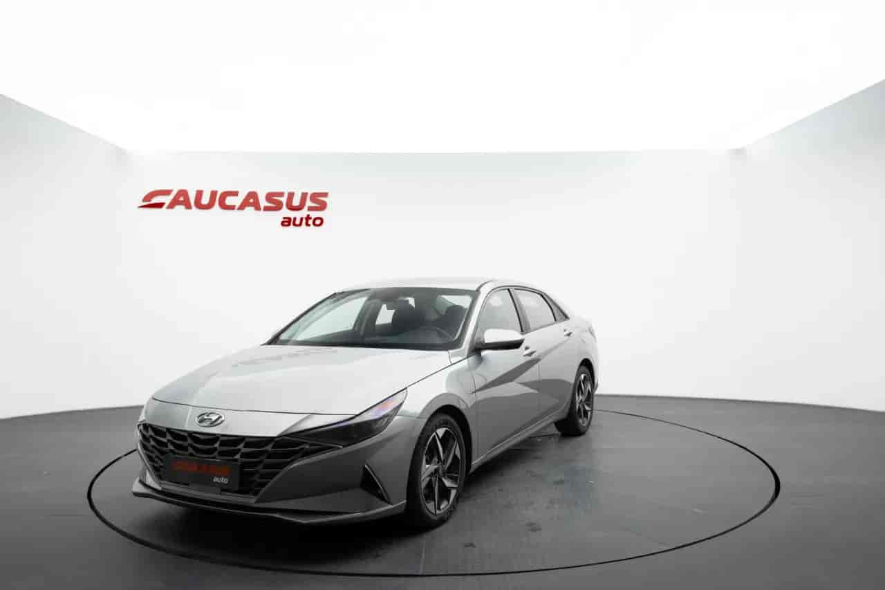 HYUNDAI Elantra - 1