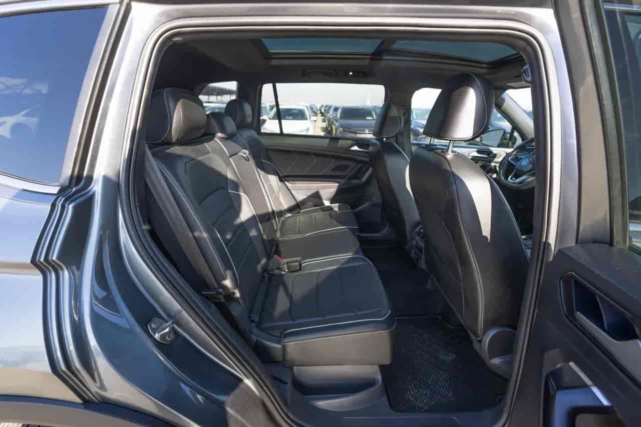 VOLKSWAGEN Tiguan - 8