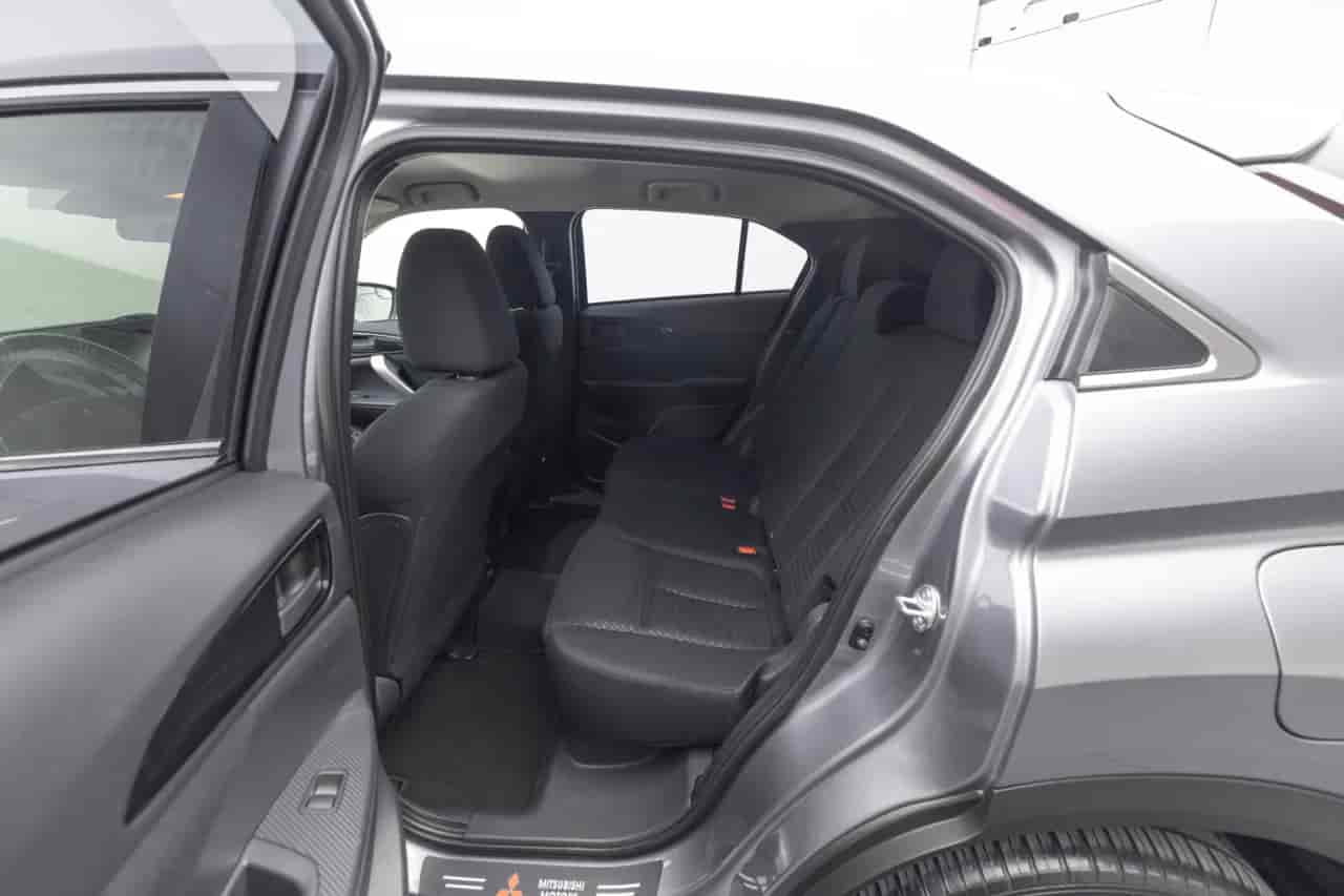 MITSUBISHI Eclipse Cross - 8