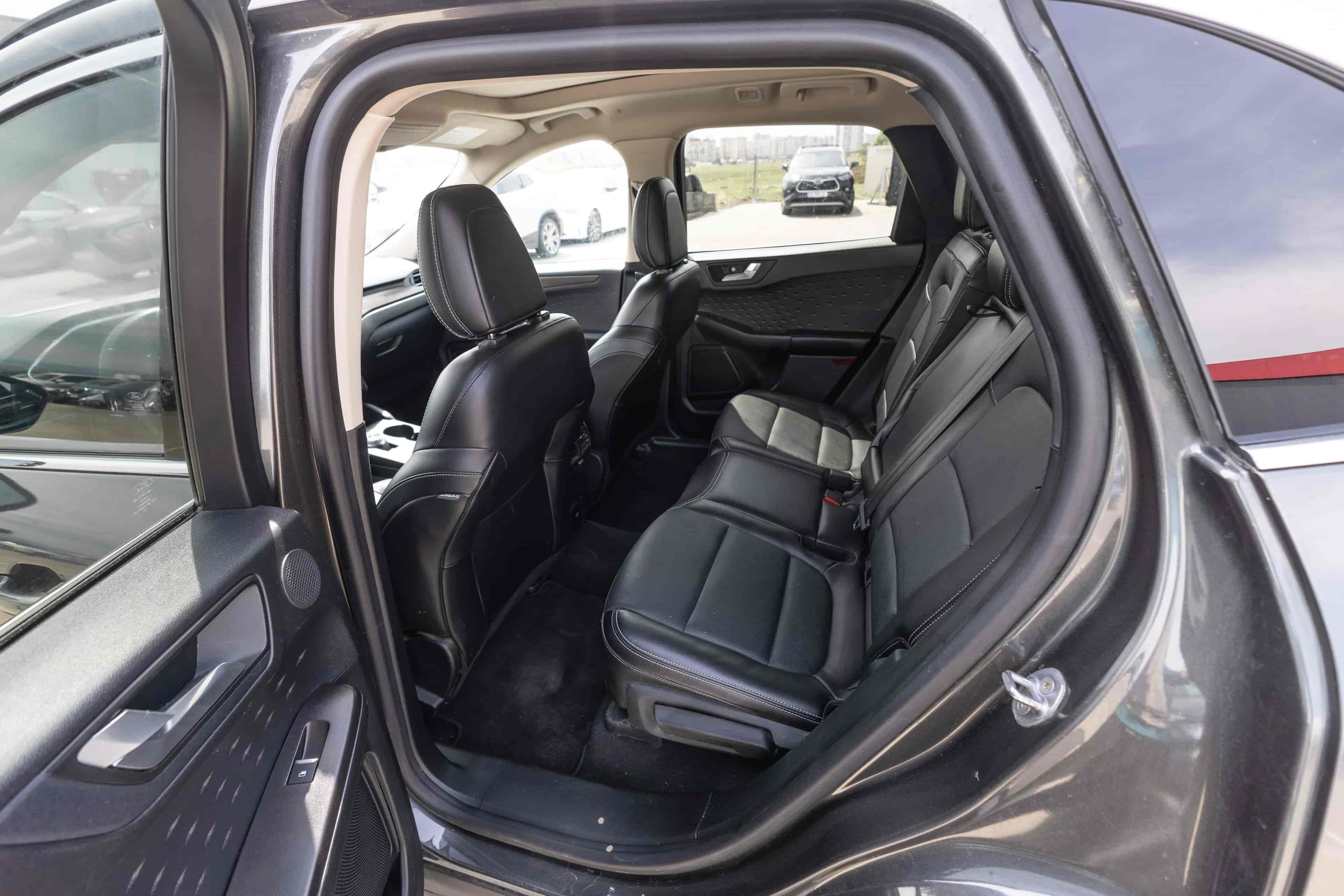 FORD Escape - 8