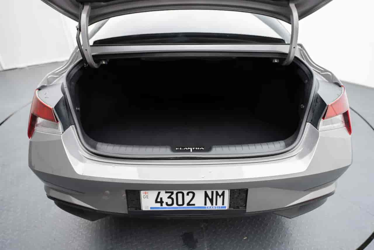 HYUNDAI Elantra - 7