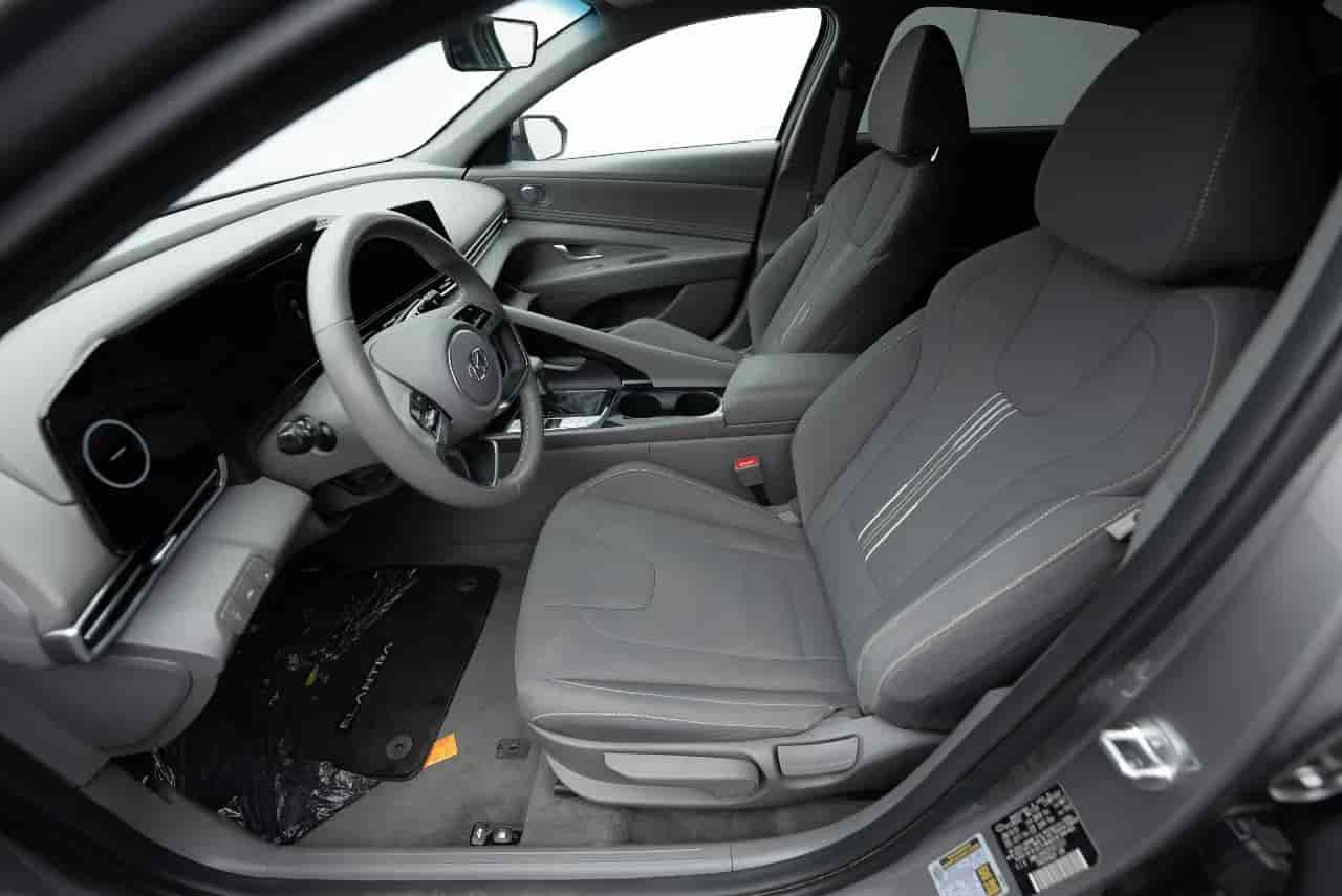 HYUNDAI Elantra - 10