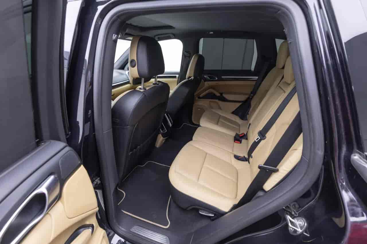 PORSCHE Cayenne - 8
