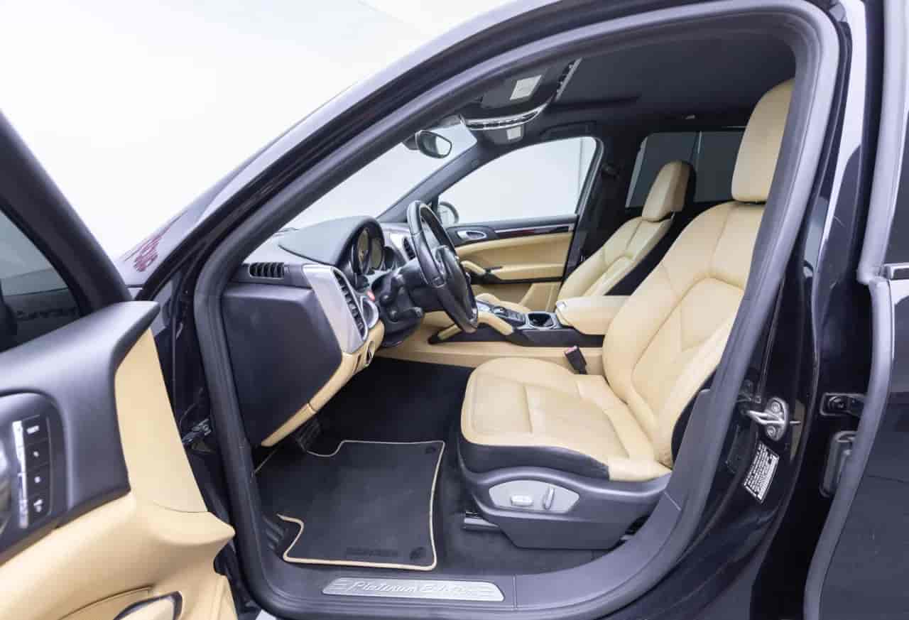 PORSCHE Cayenne - 10