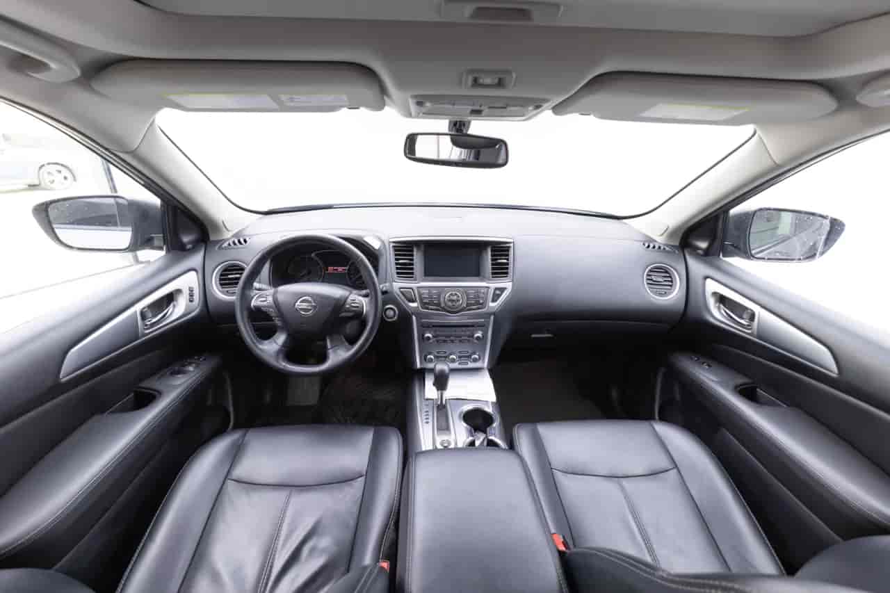 NISSAN Pathfinder - 9