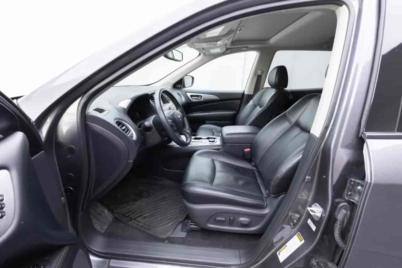 NISSAN Pathfinder - 10