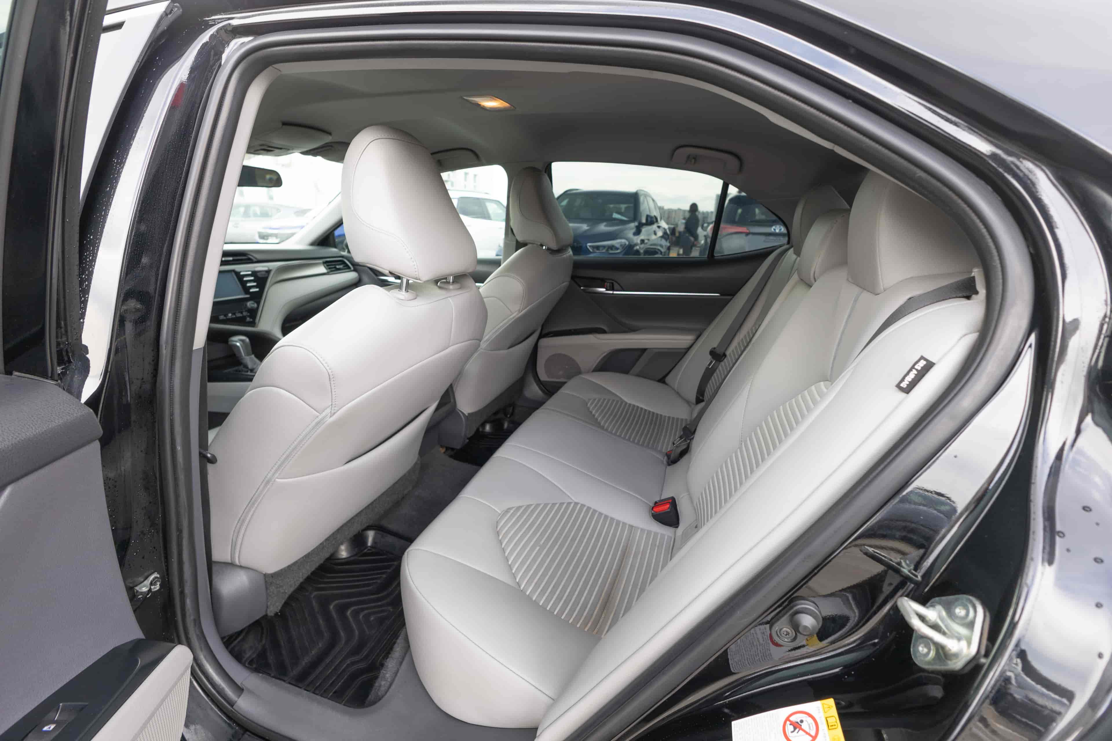 TOYOTA Camry - 8