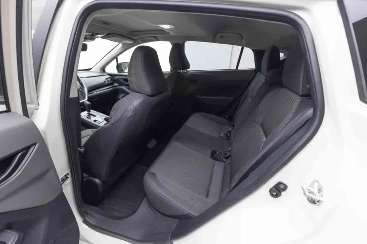 SUBARU Crosstrek - 8